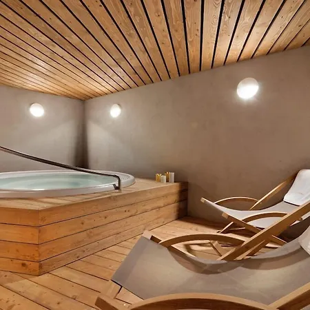 Hotel Wellness Grand 3*