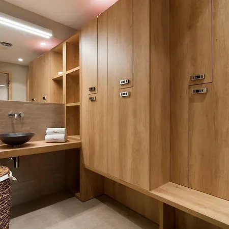 Готель Wellness Grand